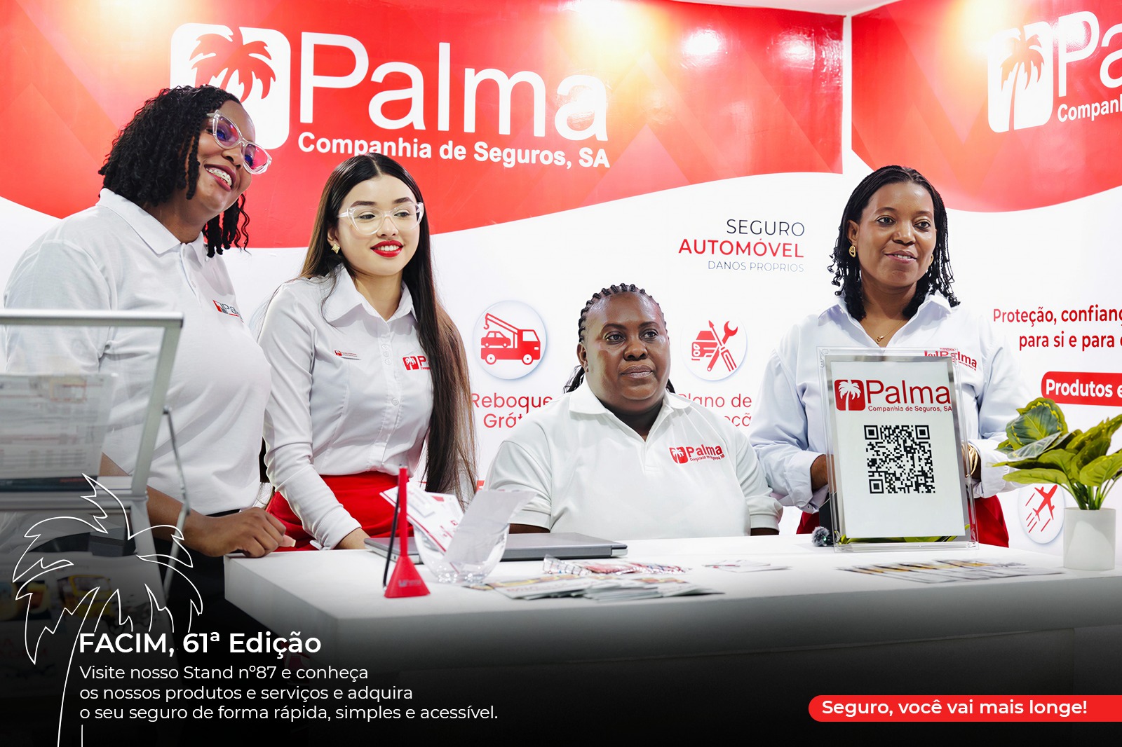 Equipa da Palma Seguros junto aos painéis de reboque grátis e plano de manutenção na FACIM 2026